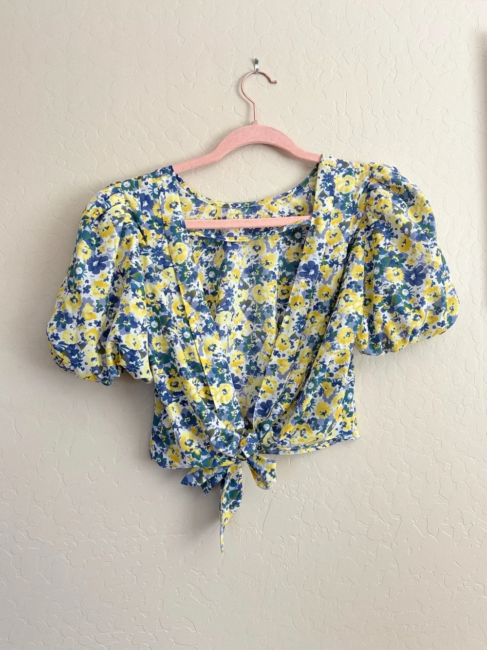 ASTR Floral Tie Back Puff Sleeve Crop Top Small Yellow Blue Boho Cottagecore